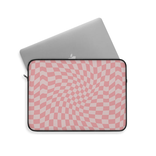 Trendy Wavy Pink Checkerboard Laptop Sleeve